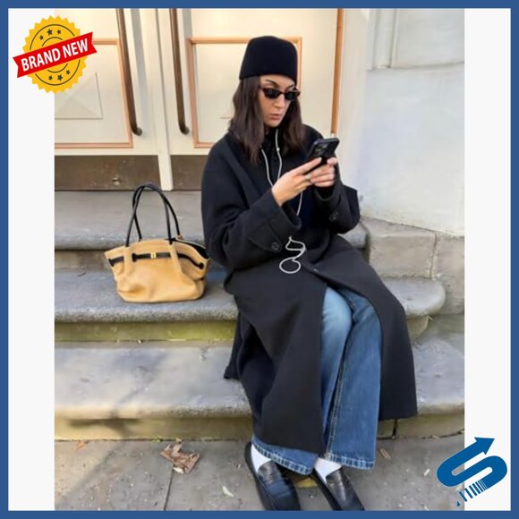 Medium Tote Bag with Gold Hardware, Artificial Raffia, Shoulder Strap - Picture 2 of 7